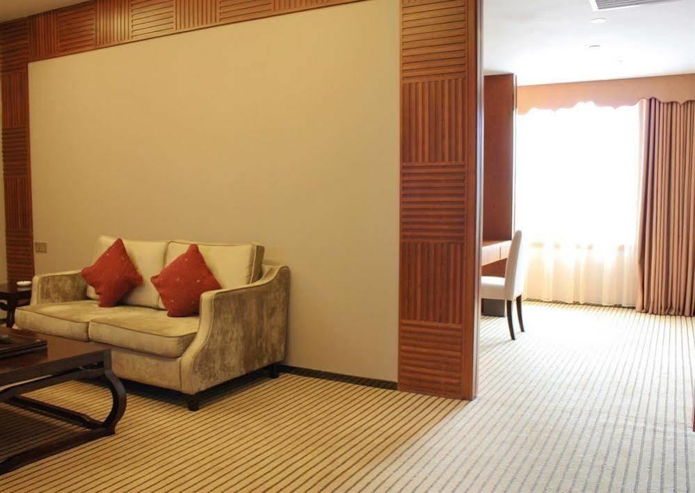 Tai Shan Meizhou  Exterior photo