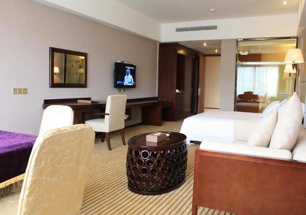 Tai Shan Meizhou  Exterior photo